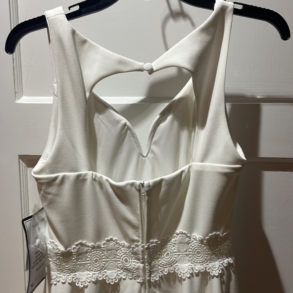 B. Darlin white juniors dress. - Picture 4 of 8